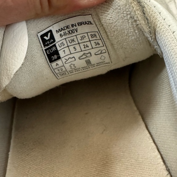 Veja Campo Sneakers Women’s size 7 (38) - Picture 8 of 11